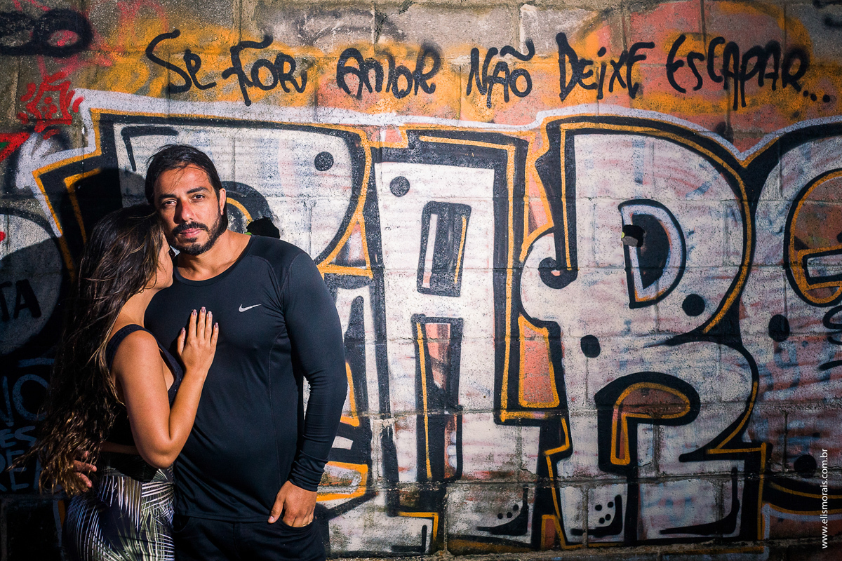 foto de casal em arraial do cabo na pousada sentinelas do mar no rio de janeiro ensaio fotográfico em arraial do cabo