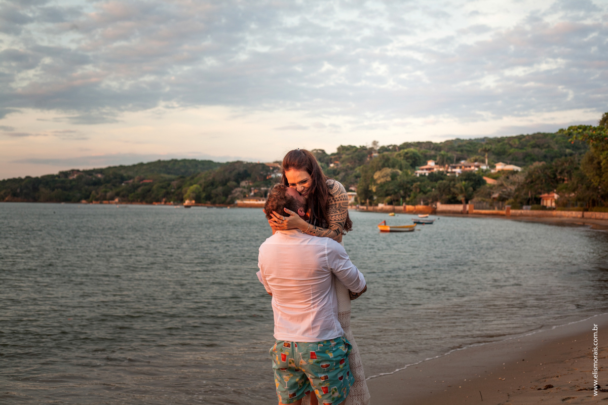 pedido de casamento com ensaio fotográfico no porto da barra em búzios rio de janeiro