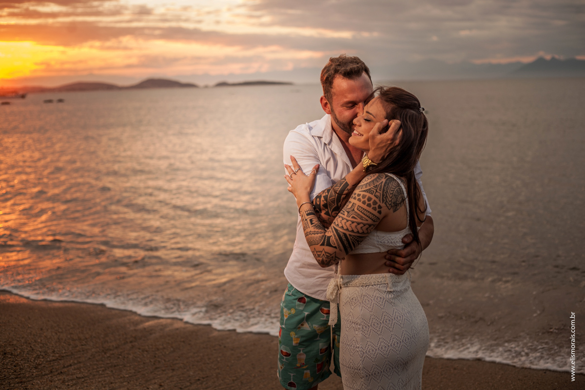 pedido de casamento com ensaio fotográfico no porto da barra em búzios rio de janeiro