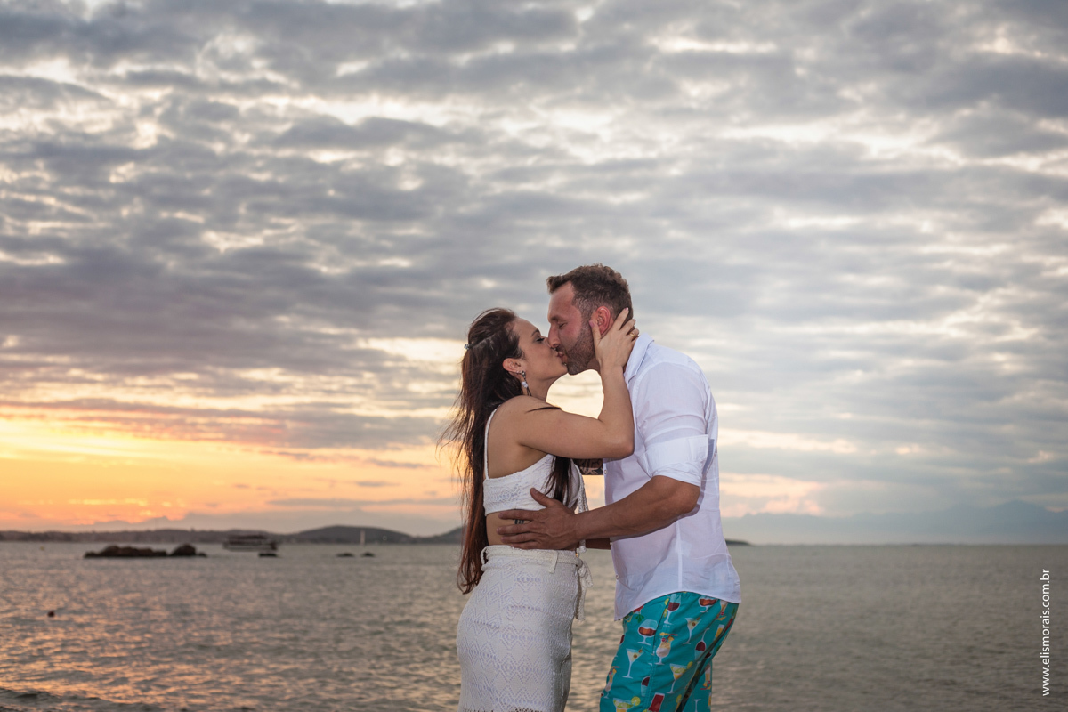 pedido de casamento com ensaio fotográfico no porto da barra em búzios rio de janeiro