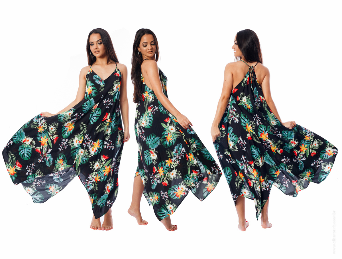 Look Book com fundo branco para moda praia em Búzios, Arraial do Cabo e Cabo Frio - RJ