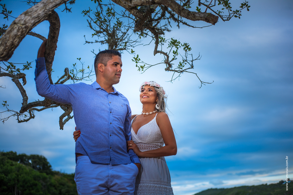 Ensaio fotográfico de casal na praia do forno em búzios RJ