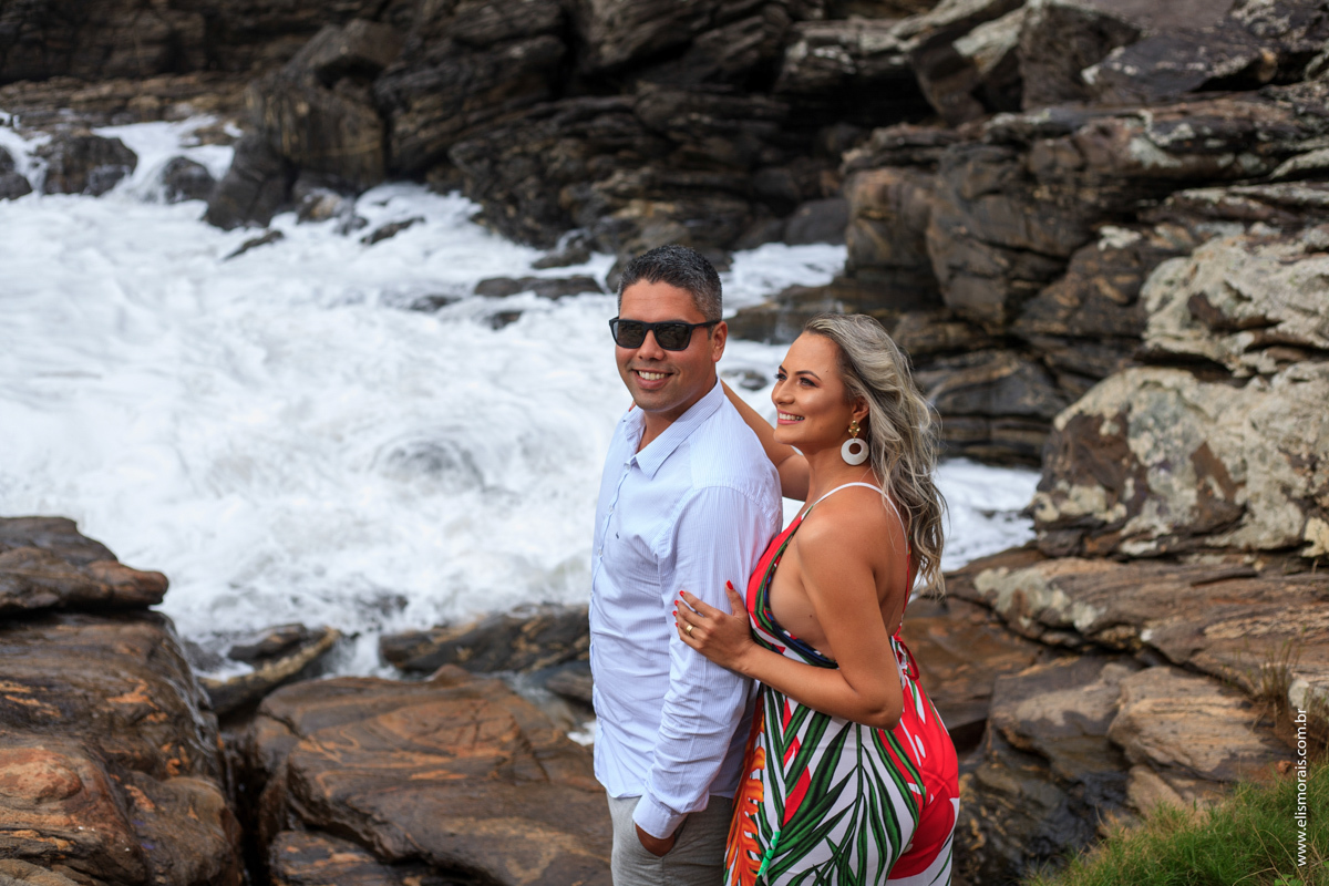 Ensaio fotográfico de casal na praia da ferradura em búzios RJ