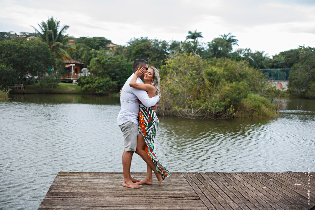 Ensaio fotográfico de casal na praia da ferradura em búzios RJ