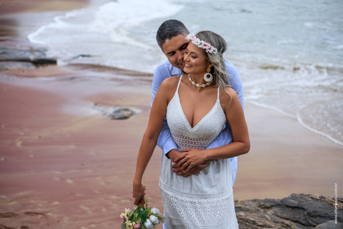 Ensaio fotográfico de casal na praia do forno em búzios RJ