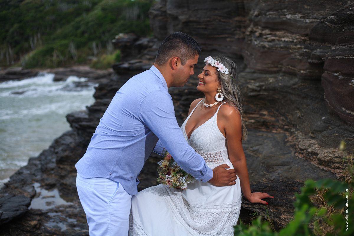 Ensaio fotográfico de casal na praia do forno em búzios RJ