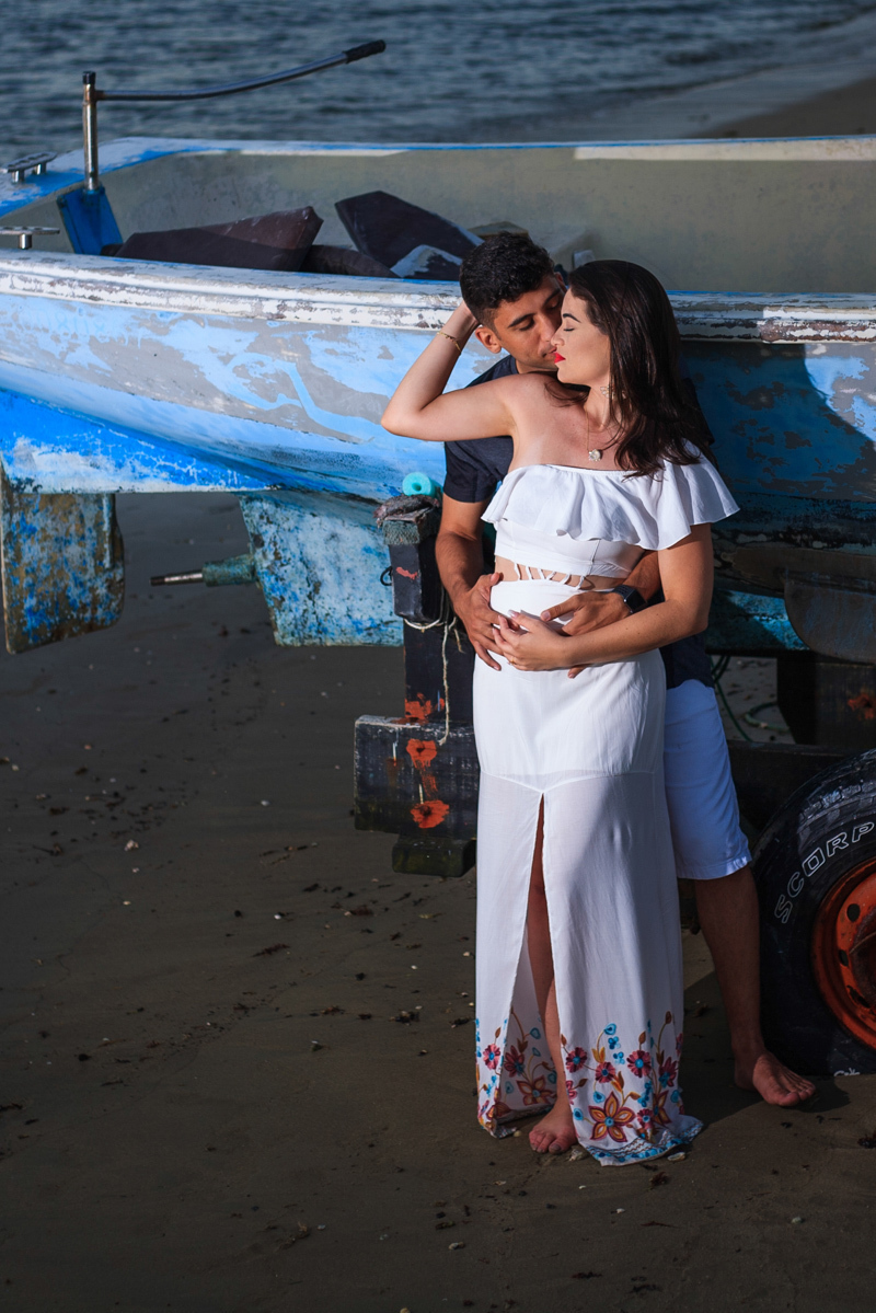 Ensaio fotográfico de casal no Porto da Barra em Manguinhos Búzios RJ