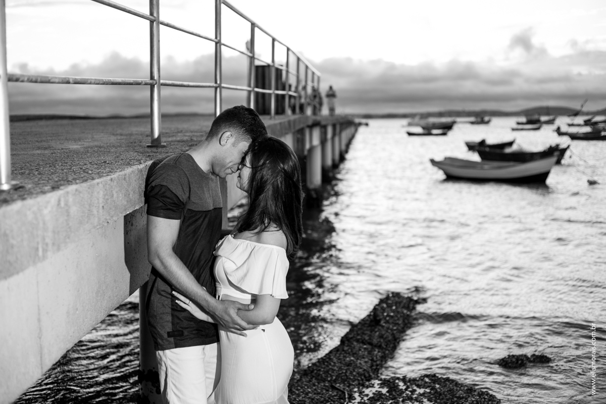 Ensaio fotográfico de casal no Porto da Barra em Manguinhos Búzios RJ