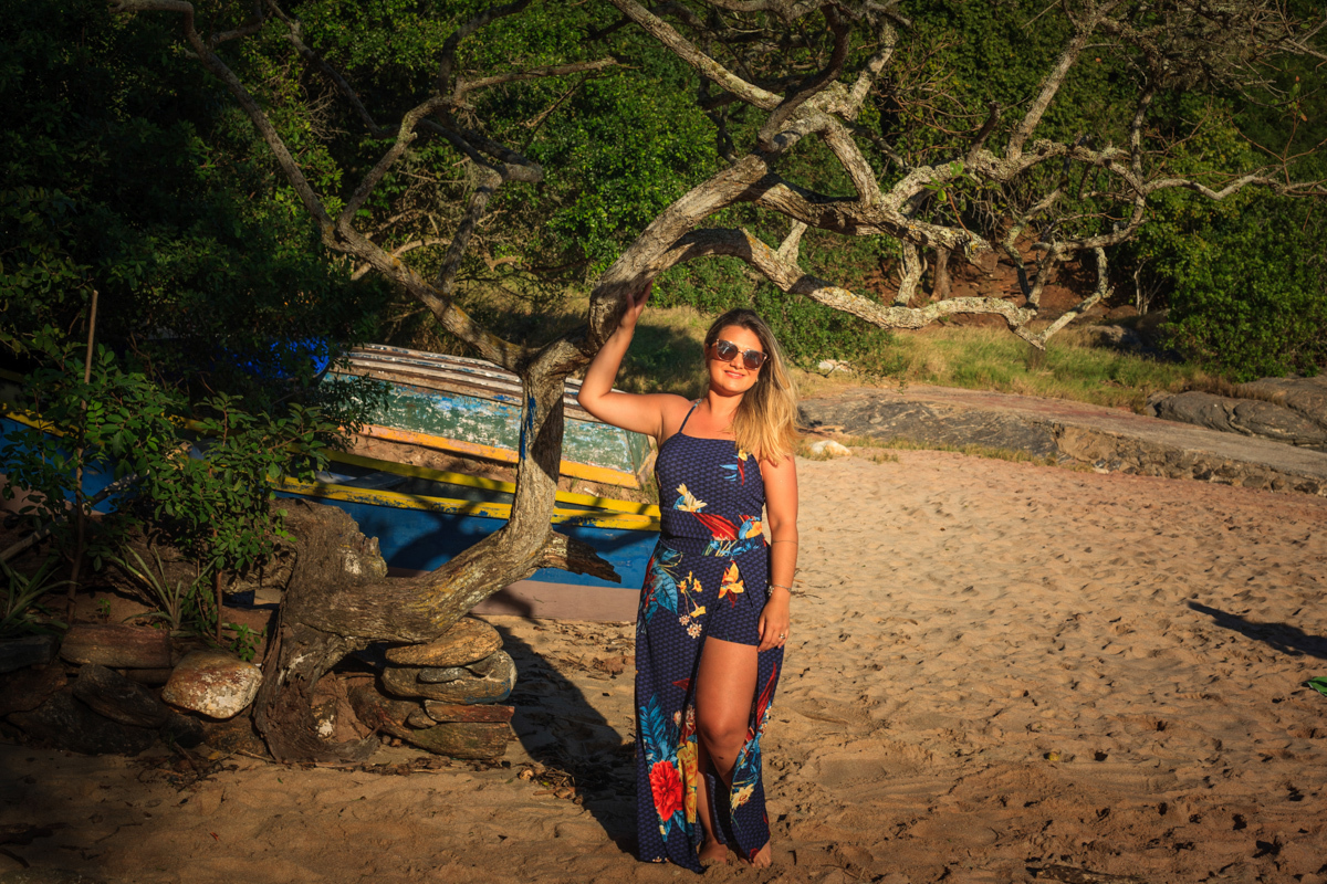 Ensaio Fotográfico Feminino na Praia do Forno em Búzios RJ