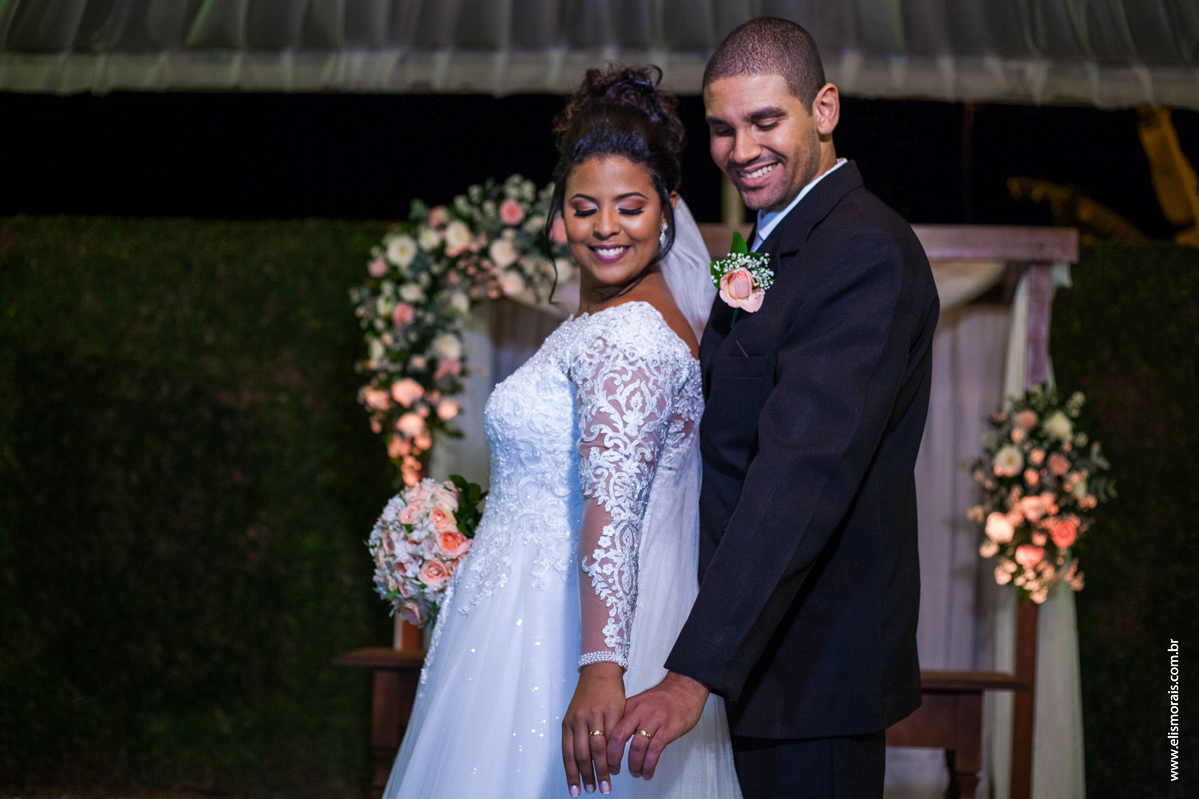 Foto dos noivos casamento em Macaé no Rio de Janeiro