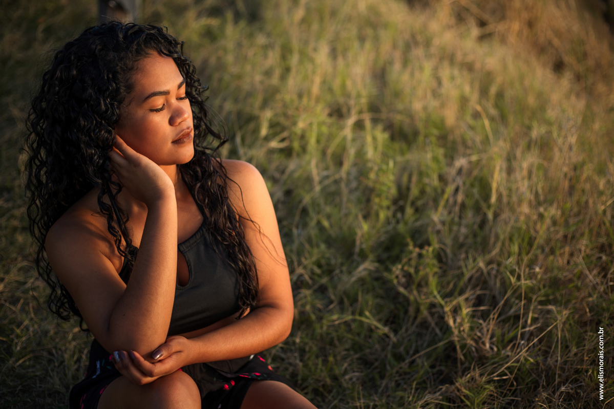Ensaio fotográfico feminino no Mirante da Praia Grande em Arraial do Cabo - RJ