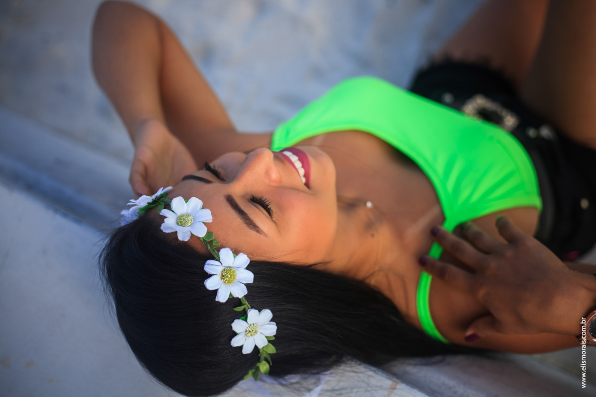 Ensaio fotográfico feminino na Praia dos Anjos em Arraial do Cabo - RJ