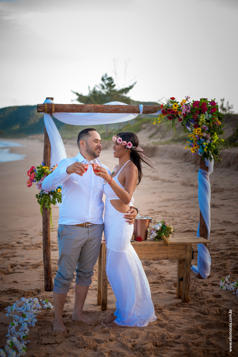 Elopement Wedding na praia de Tucuns em Búzios - RJ