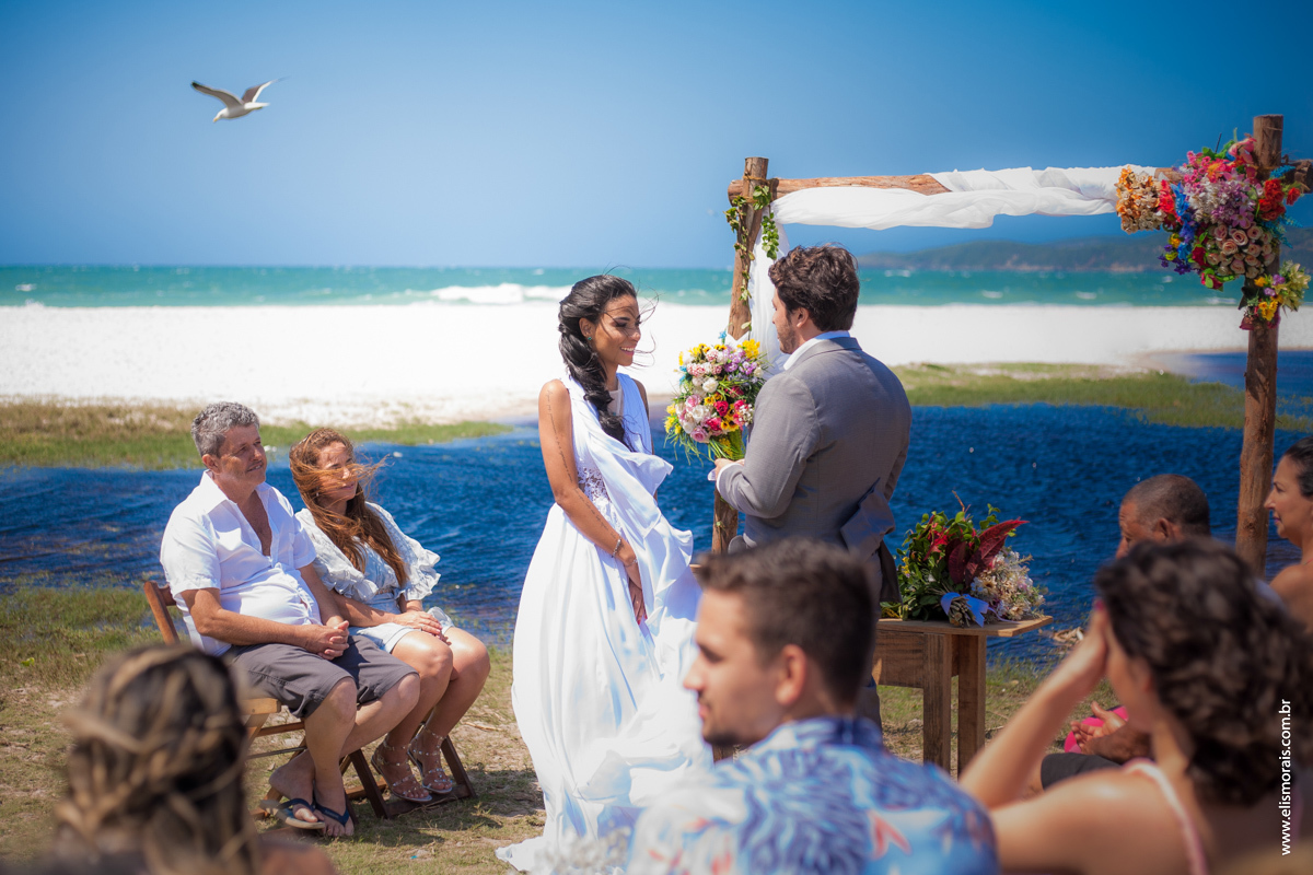 fotos do casamento na Praia do Foguete em Cabo Frio - RJ