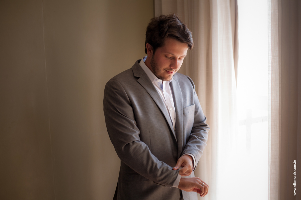 making of do noivo antes do casamento com a camila na Praia do Foguete em Cabo Frio - RJ