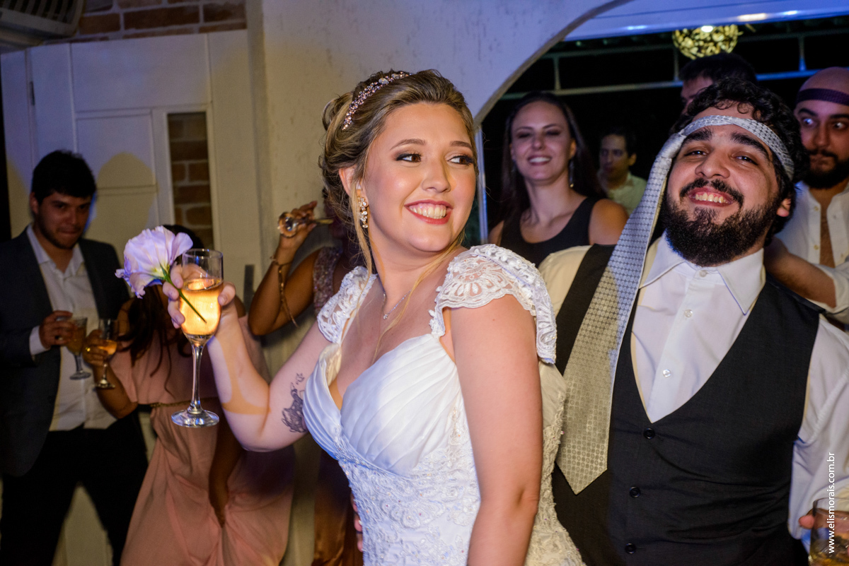 fotografia da festa de casamento na Mansão das Orquídeas Casa de Festas em Araruama - RJ