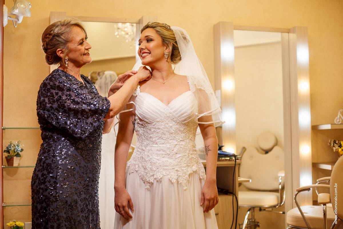 fotografia do Making Of da noiva no salão de beleza em Araruama - RJ