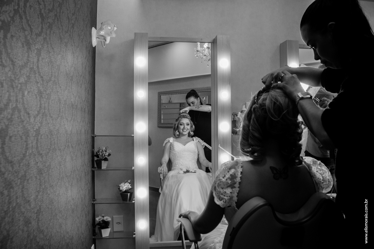 fotografia do Making Of da noiva no salão de beleza em Araruama - RJ