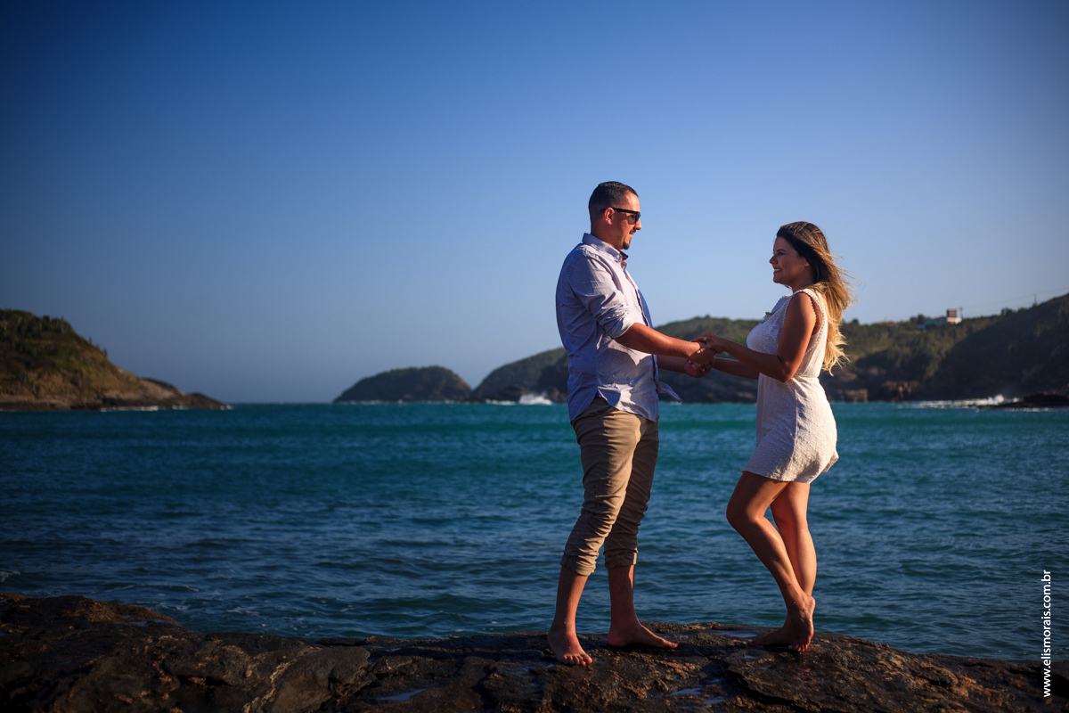 Fotos do Ensaio Fotográfico de Casal na Praia do Forno em Búzios - RJ