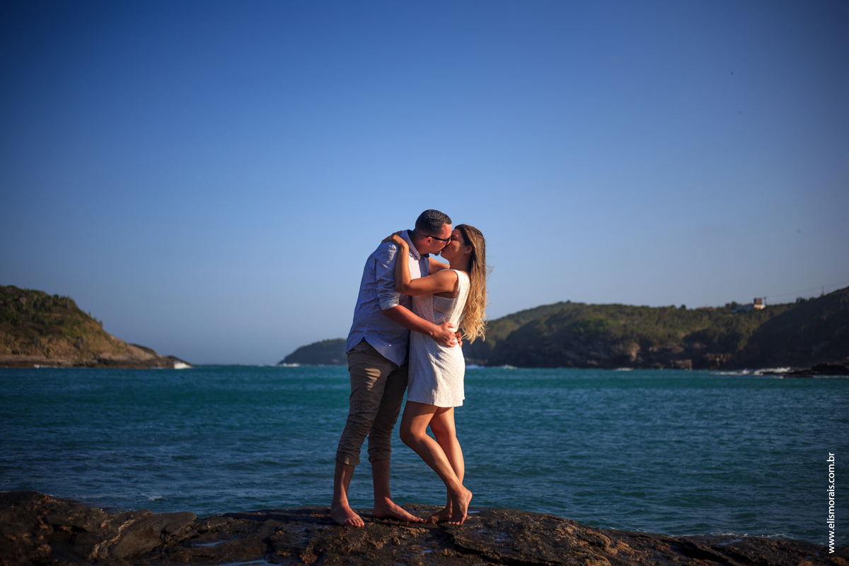 Fotos do Ensaio Fotográfico de Casal na Praia do Forno em Búzios - RJ