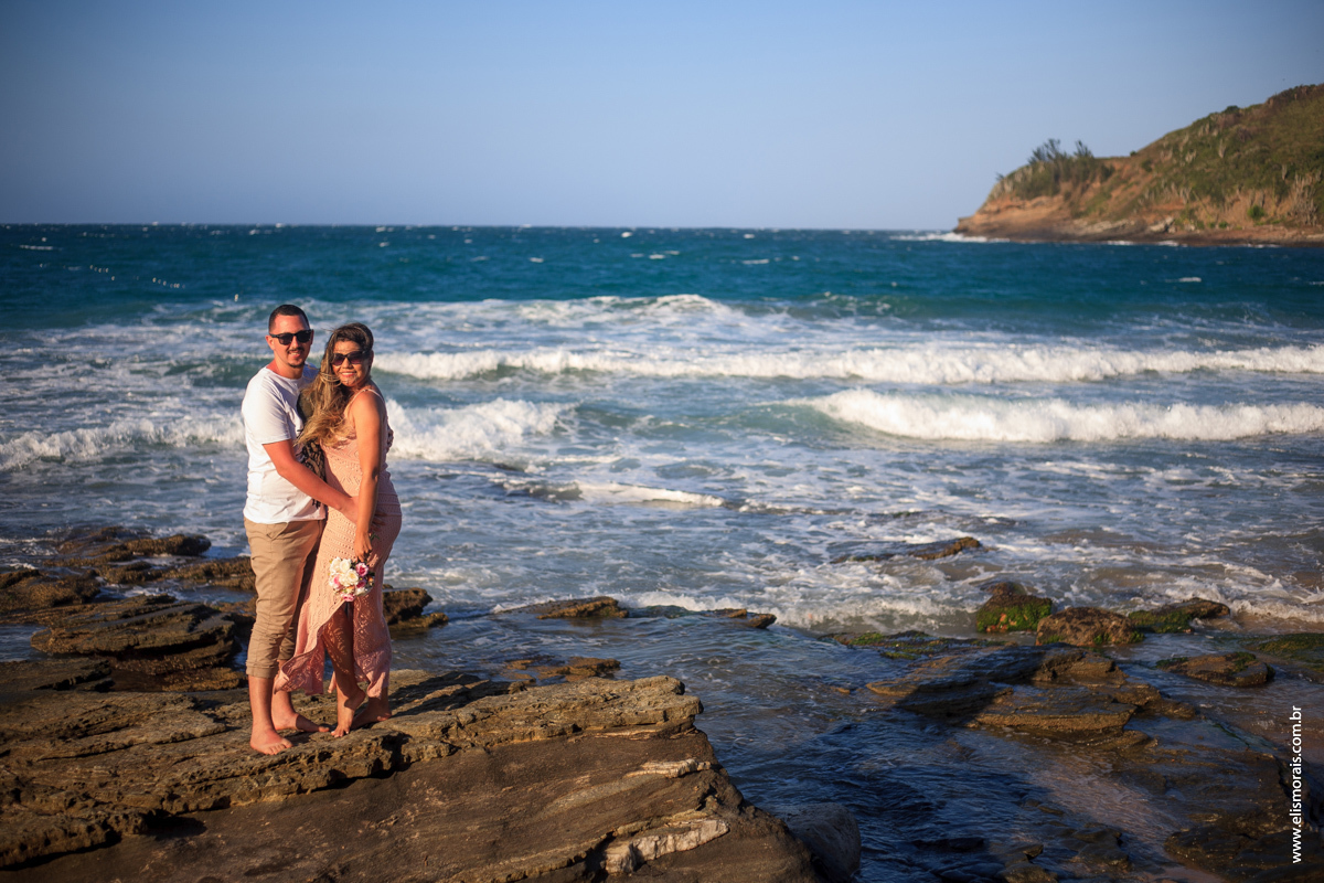 Fotos do Ensaio Fotográfico de Casal na Praia Brava em Búzios - RJ