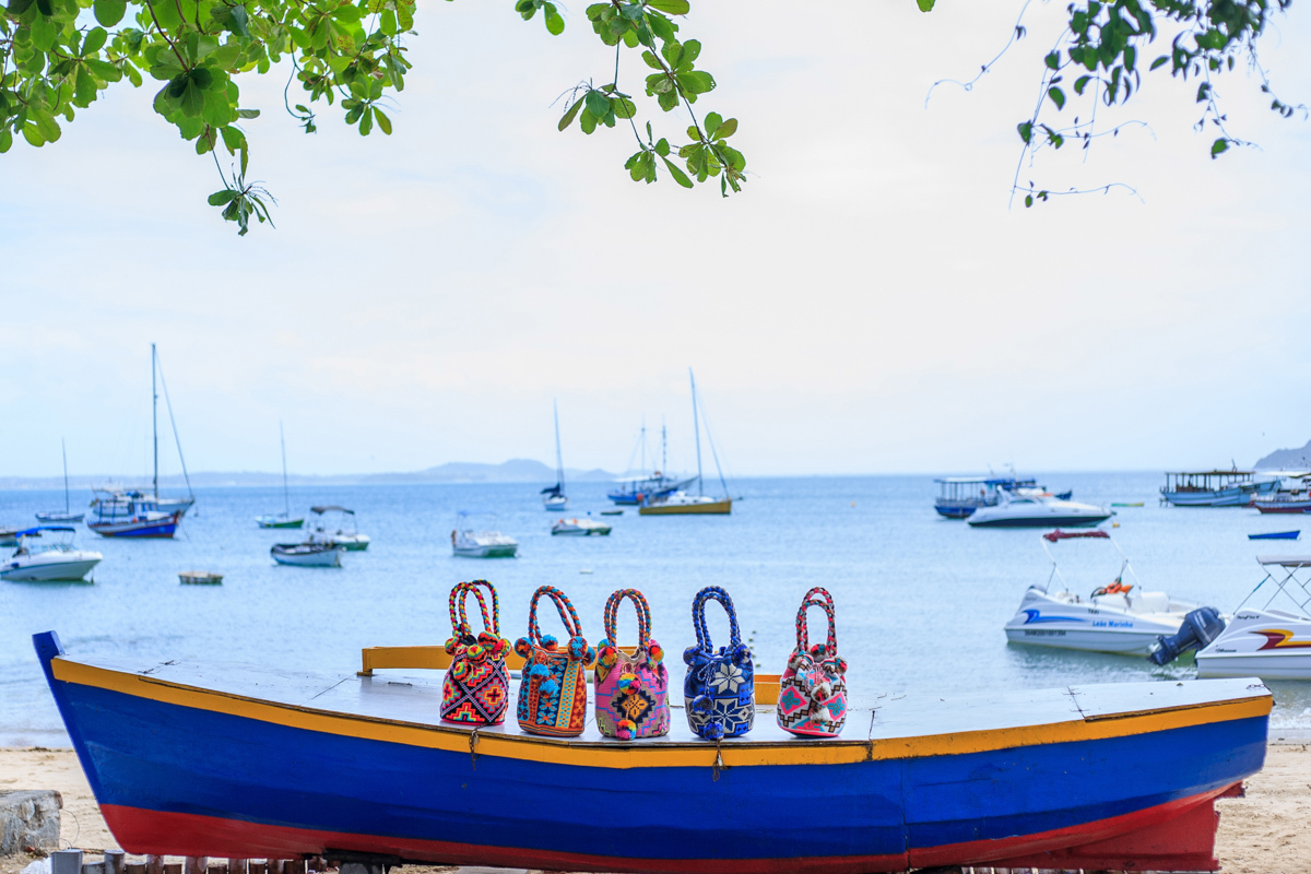 bolsa exclusiva artesanal feita por tribo colombiana kenia búzios