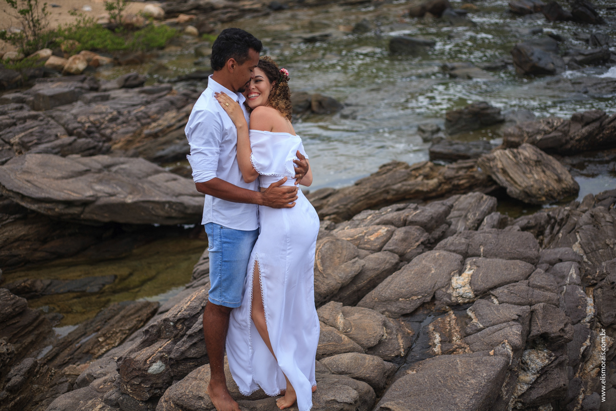 ensaio fotográfico de casal na Praia da Foca em Búzios - RJ