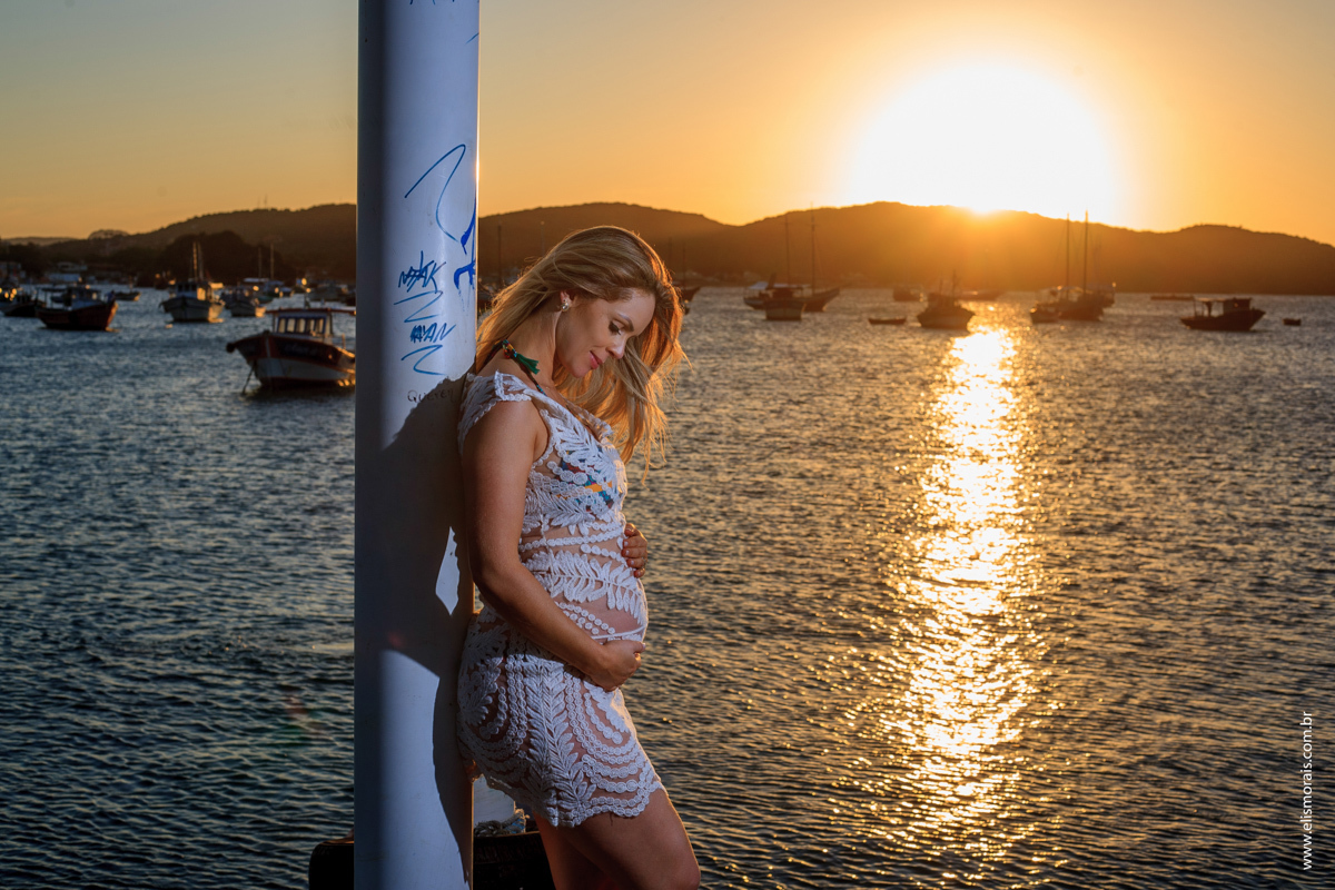ensaio fotográfico gestante na Praia dos Ossos em Búzios - RJ