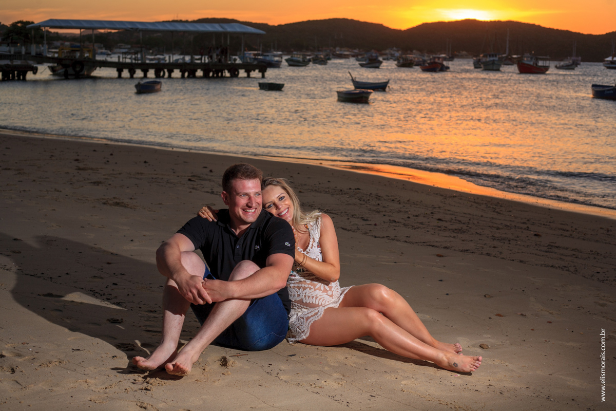 ensaio fotográfico gestante na Praia dos Ossos em Búzios - RJ