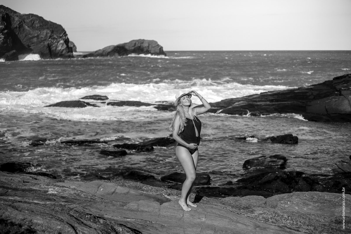ensaio fotográfico gestante na Ponta da Lagoinha em Búzios - RJ