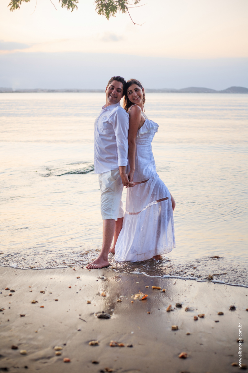 ensaio fotográfico de casal pré wedding em Manguinhos, Búzios - RJ