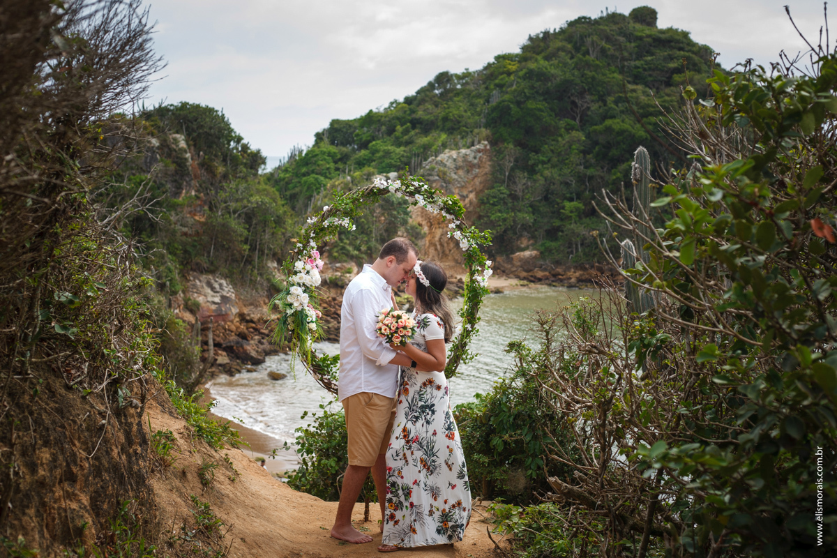 elopement wedding na Ponta do Pai Vitório em Búzios - RJ