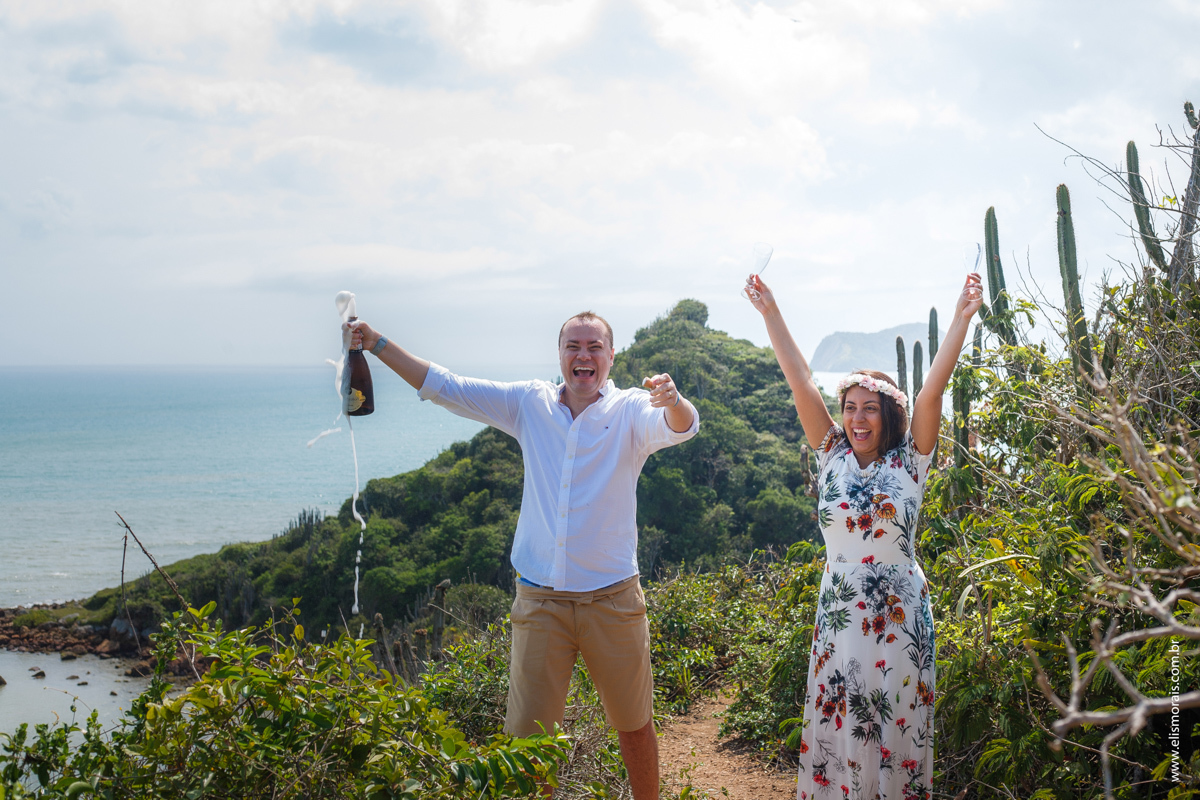 elopement wedding na Ponta do Pai Vitório em Búzios - RJ