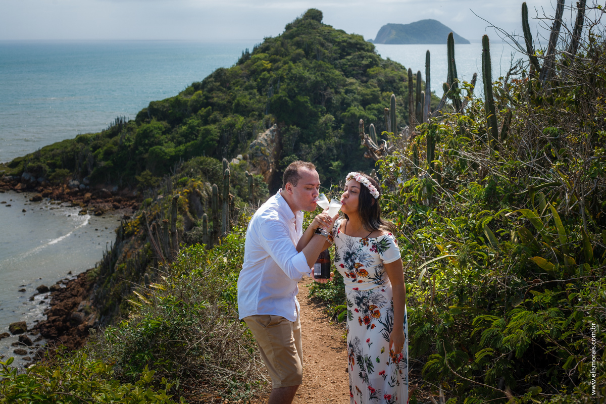 elopement wedding na Ponta do Pai Vitório em Búzios - RJ