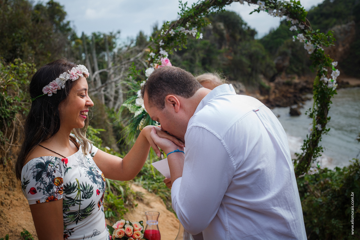 elopement wedding na Ponta do Pai Vitório em Búzios - RJ