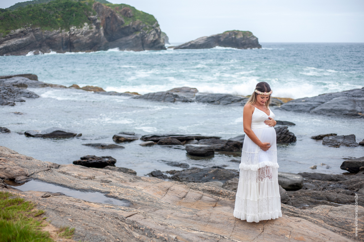 Ensaio fotográfico gestante na Ponta da Lagoinha em Búzios - RJ