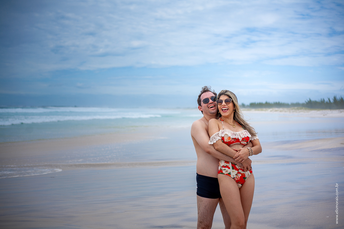 ensaio fotográfico de casal na Praia Grande e Arraial do Cabo - RJ