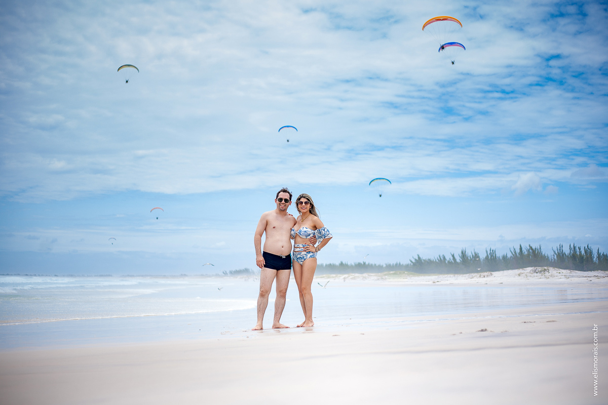 ensaio fotográfico de casal na Praia Grande e Arraial do Cabo - RJ