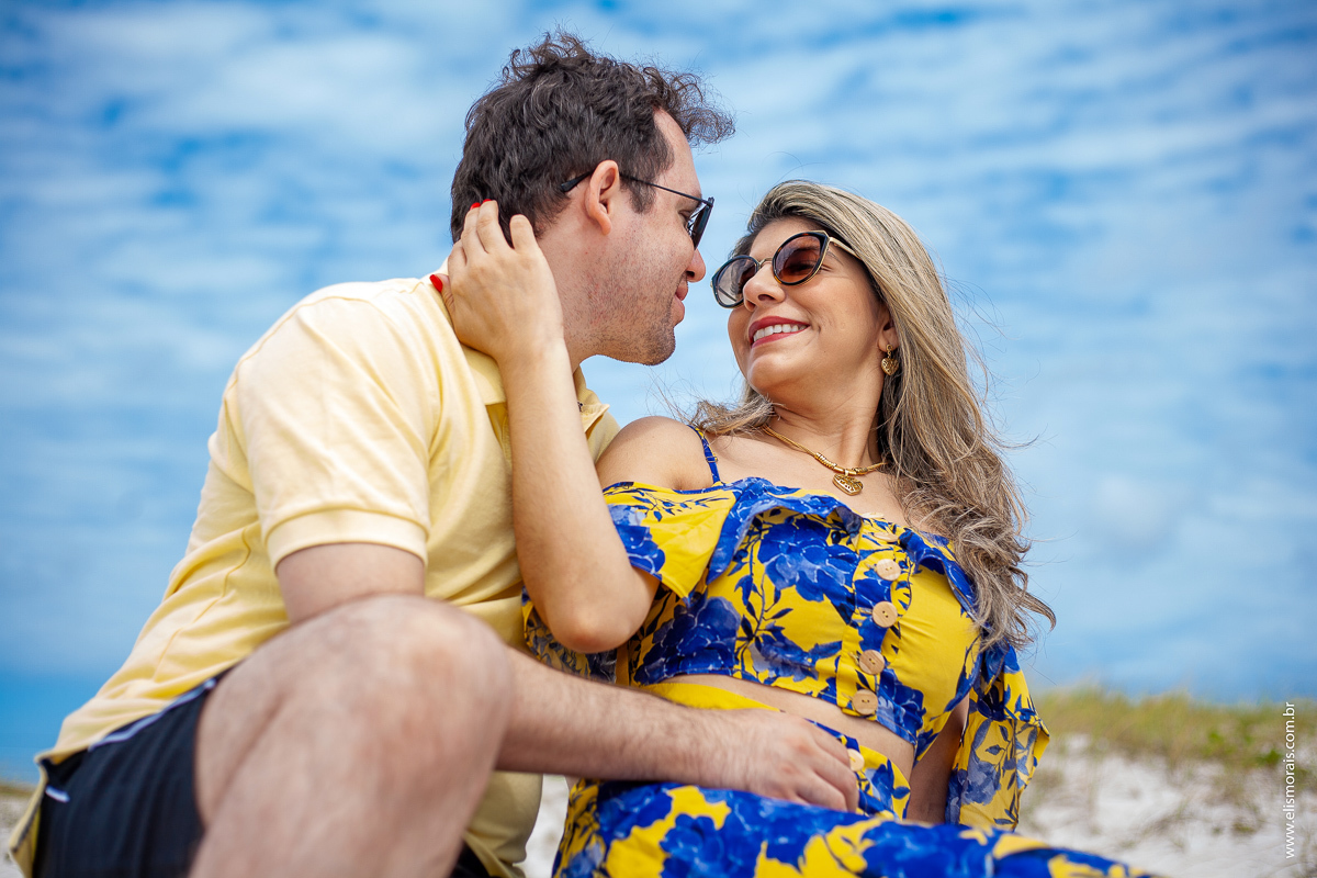 ensaio fotográfico de casal na praia do foguete em Cabo Frio - RJ