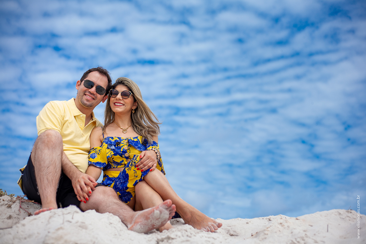 ensaio fotográfico de casal na praia do foguete em Cabo Frio - RJ