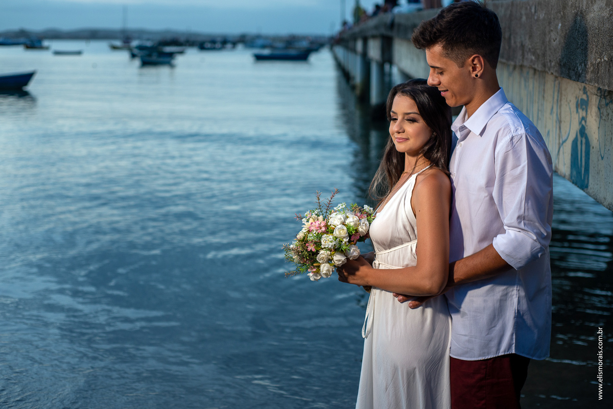ensaio fotográfico de casal na praia de Manguinhos, Porto da Barra em Búzios - RJ