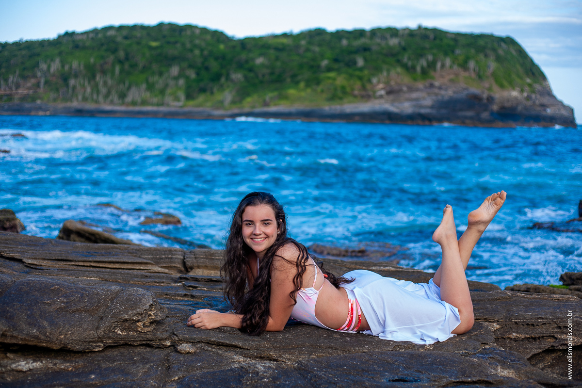 ensaio fotográfico de 15 anos na Praia da Foca em Búzios - RJ