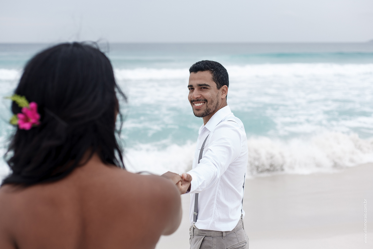 Elopement Wedding na Praia do Foguete em cabo Frio - RJ