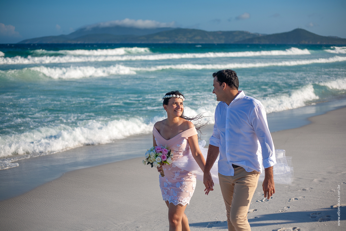 Elopement Wedding na Praia do Foguete em Cabo Frio - RJ