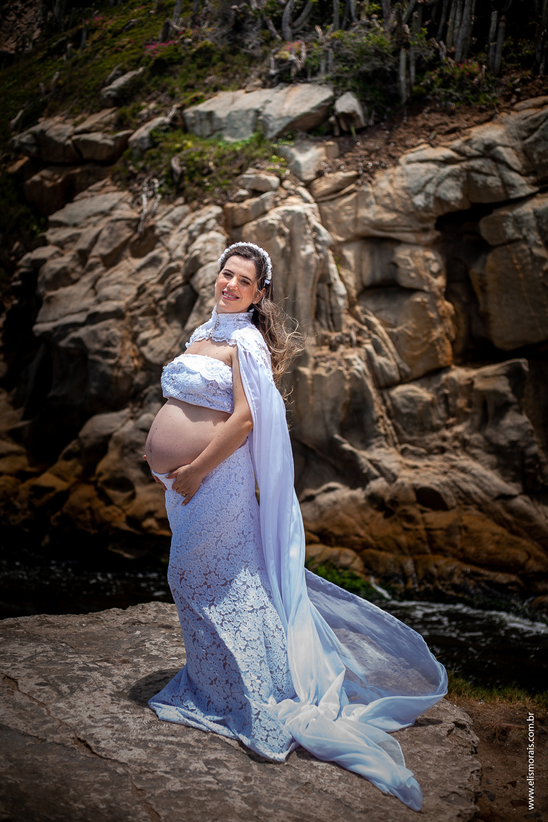 ensaio fotográfico gestante na Praia do Pontal em Arraial do Cabo - RJ