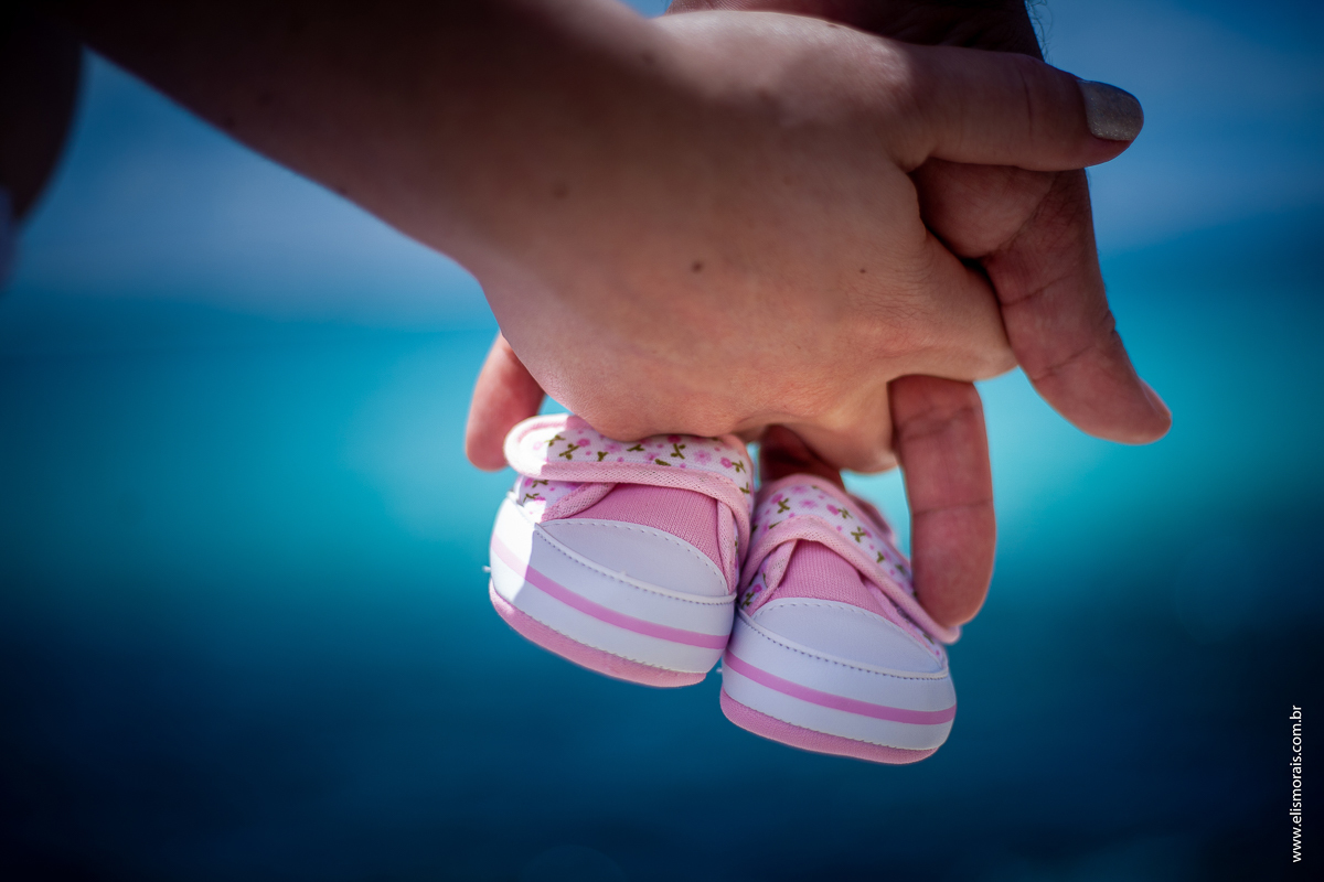ensaio fotográfico gestante na Praia do Pontal em Arraial do Cabo - RJ