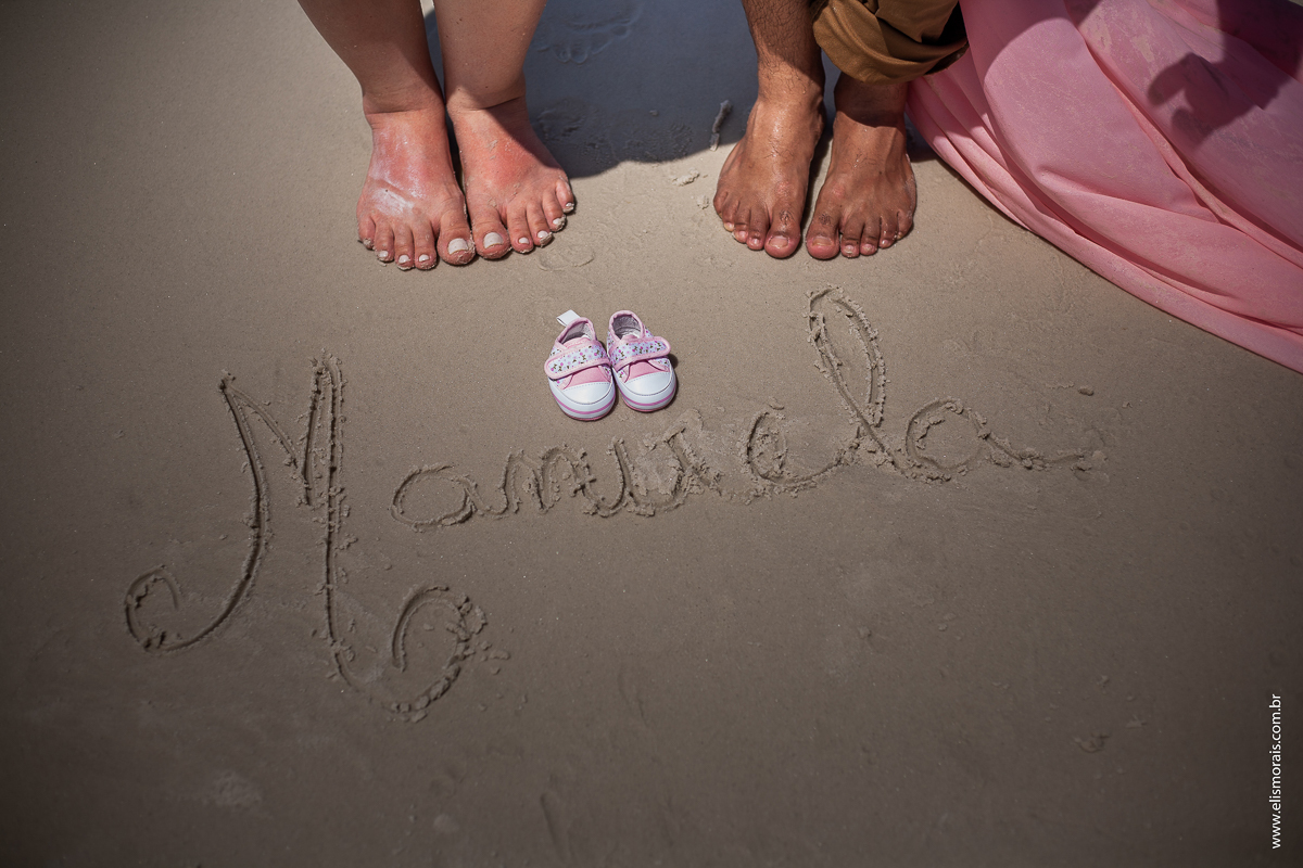ensaio fotográfico gestante na Praia do Pontal em Arraial do Cabo - RJ