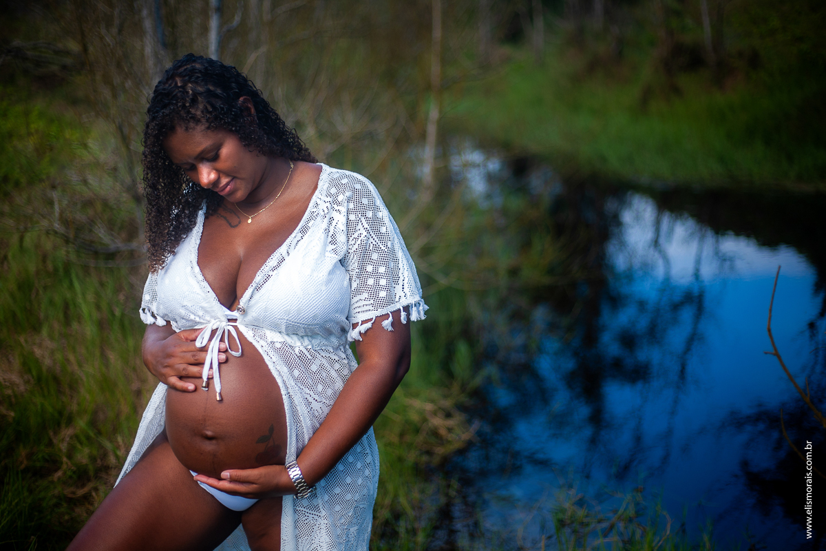 ensaio fotográfico gestante na Praia do Pontal em Arraial do Cabo - RJ