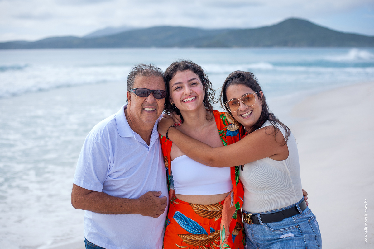 ensaio fotográfico de 15 anos na Praia do Foguete em Cabo Frio - RJ