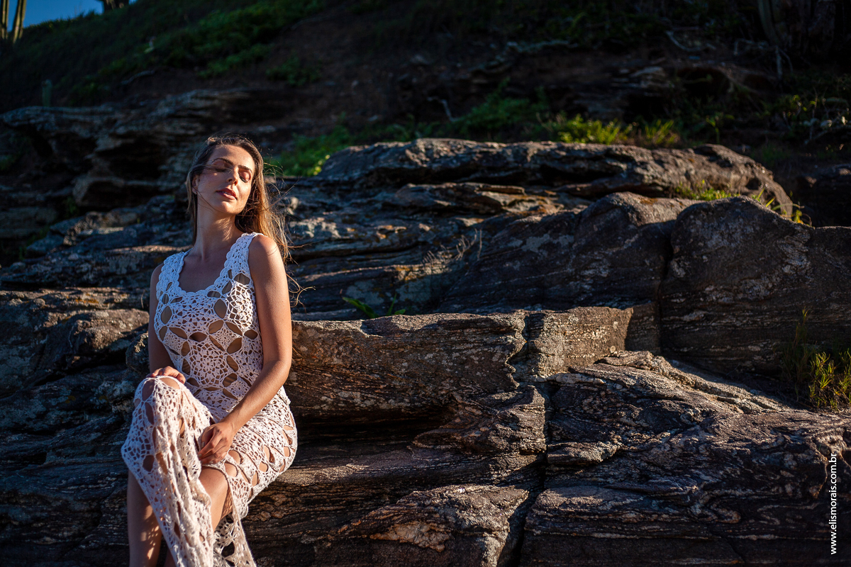 ensaio fotográfico feminino na Praia da Foca em Búzios - RJ